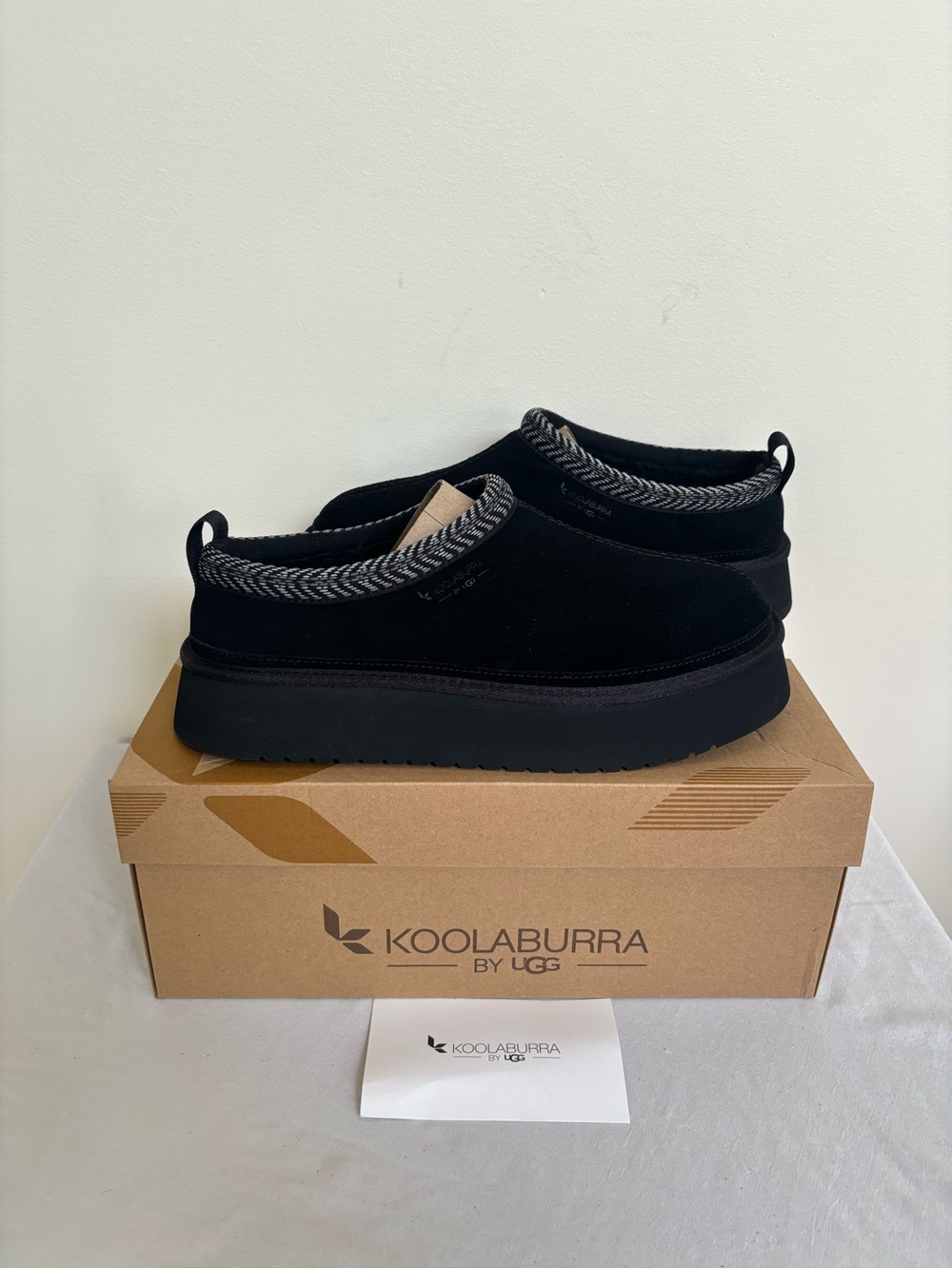 Koolaburra By UGG Burree Suede Slippers Black Platforms Size 12 Womens NEW